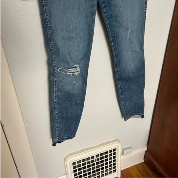 Madewell 10" High-Rise Skinny Jeans: Drop Step-Hem Edition - Picture 6 of 13